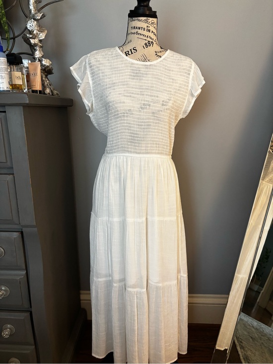 Blu Pepper Dresses & Skirts - Blu Pepper White Maxi Dress with Flutter Sleeves